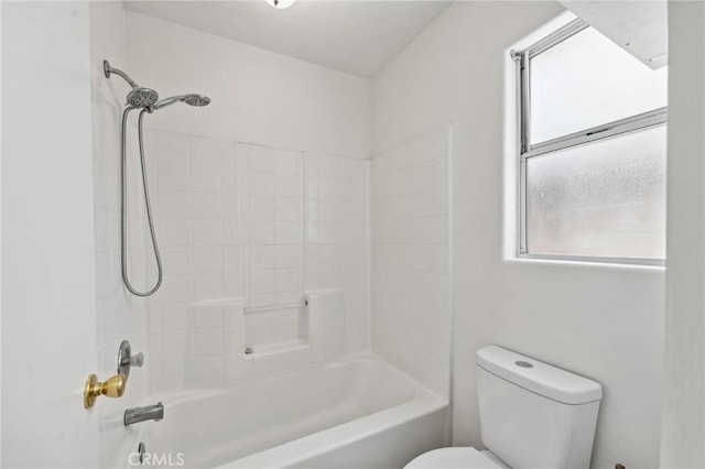full bath with toilet and tub / shower combination