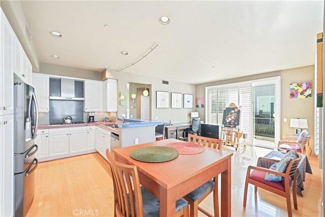19328 Surfwave Dr, Huntington Beach, CA 92648 - photo 15