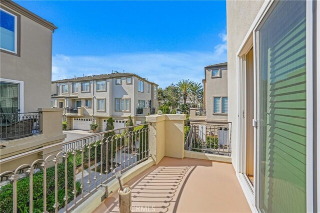 19328 Surfwave Dr, Huntington Beach, CA 92648 - photo 17
