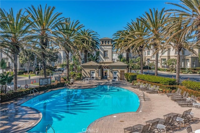 19328 Surfwave Dr, Huntington Beach, CA 92648 - photo 4