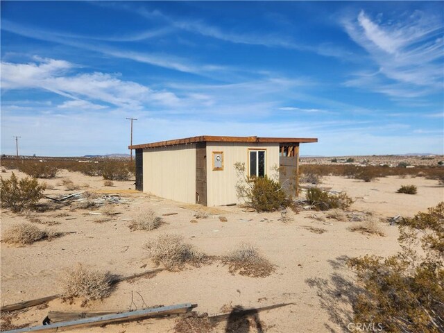 68423 Ranier Rd, Joshua Tree, CA 92252 - view of outdoor structure with an outdoor structure