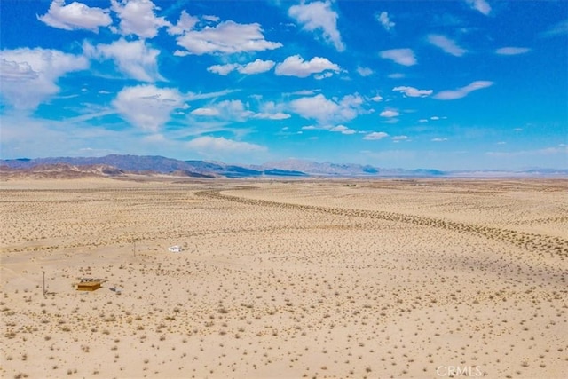 mountain view with a desert view