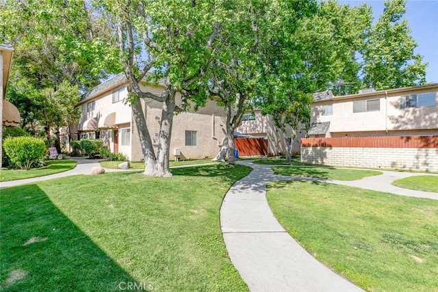 17151 Roscoe Blvd Unit 21, Northridge, CA 91325 - view of home's community featuring a lawn
