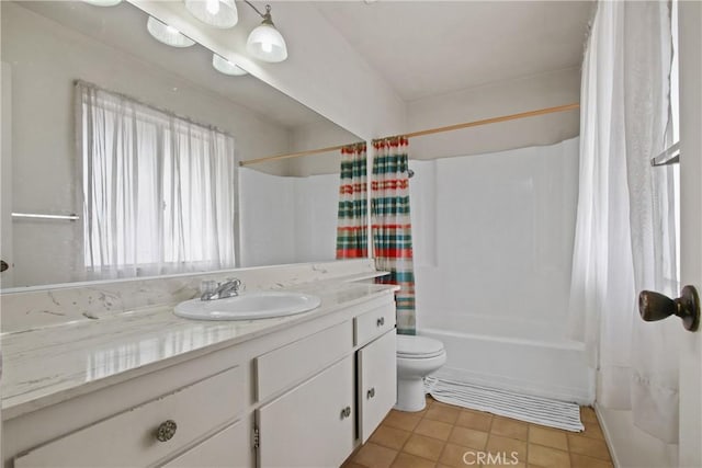 bathroom with shower / bath combo with shower curtain, toilet, tile patterned flooring, and vanity