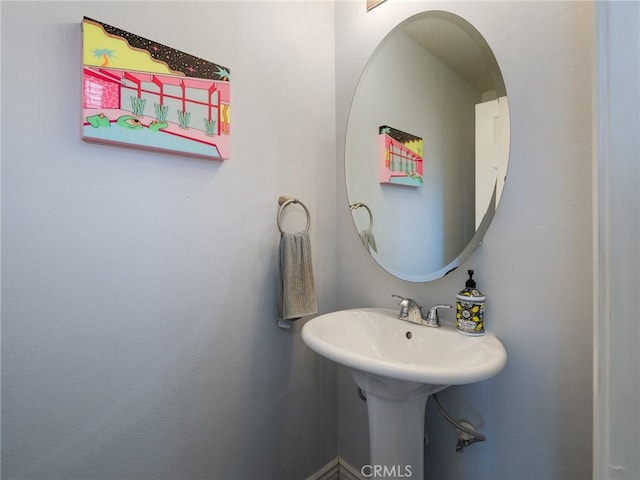 5447 Marine Ave Unit 7, Lawndale, CA 90260 - view of bathroom