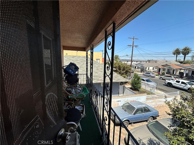 606 W 57th St, Los Angeles, CA 90037 - view of balcony