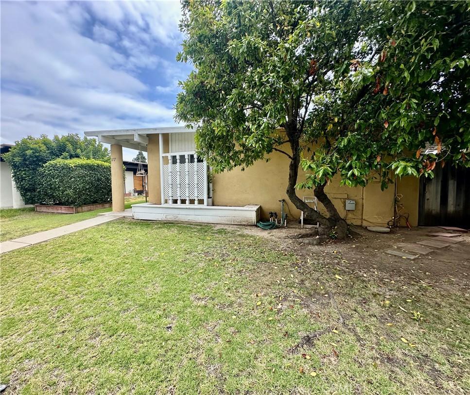 117 Clearbrook Ln, Costa Mesa, CA 92626 - photo 2