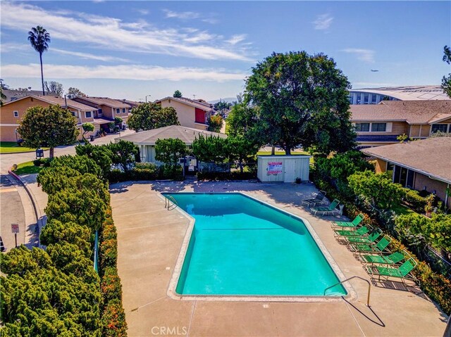 3500 W Manchester Blvd Unit 15, Inglewood, CA 90305 - community pool with a residential view