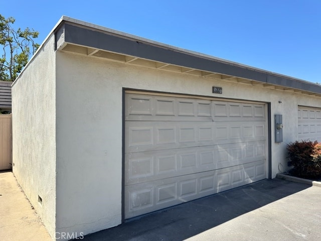 9556 Bloomfield St, Cypress, CA 90630 - view of garage
