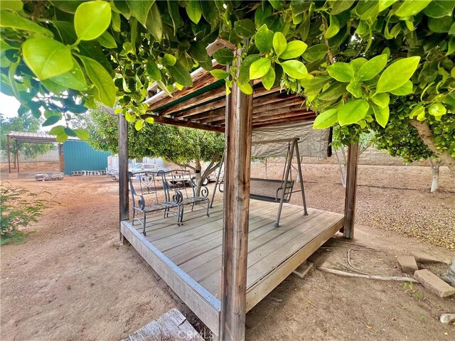 18725 Dallas Ave, Riverside, CA 92508 - deck featuring fence