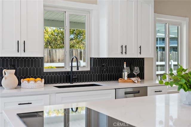 44240 La Cruz Dr, Temecula, CA 92590 - interior space featuring a sink and tasteful backsplash