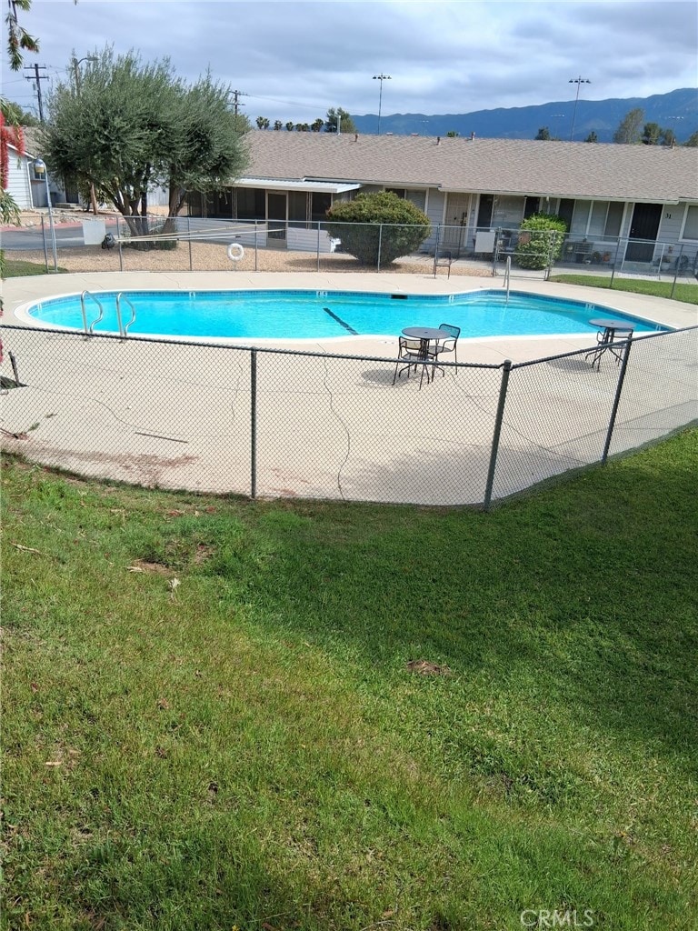 150 Lakeshore Dr Unit 28, Lake Elsinore, CA 92530 - photo 1