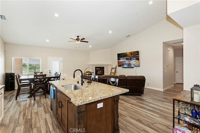 14027 Driftwood Dr, Victorville, CA 92395 - photo 9
