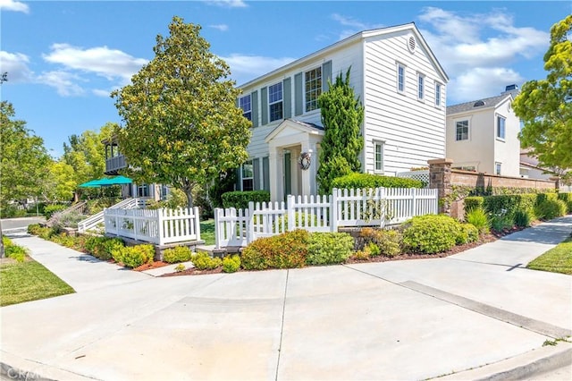 39992 Pasadena Dr, Temecula, CA 92591 - view of front facade featuring a fenced front yard