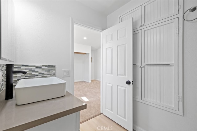 3516 Illinois Trl, Frazier Park, CA 93225 - bathroom with a sink and tasteful backsplash