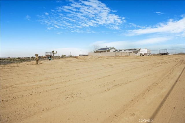 6748 Coriander Dr, Oak Hills, CA 92344 - view of yard featuring fence