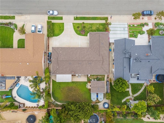 637 Anson St, Simi Valley, CA 93065 - aerial view of a pool area