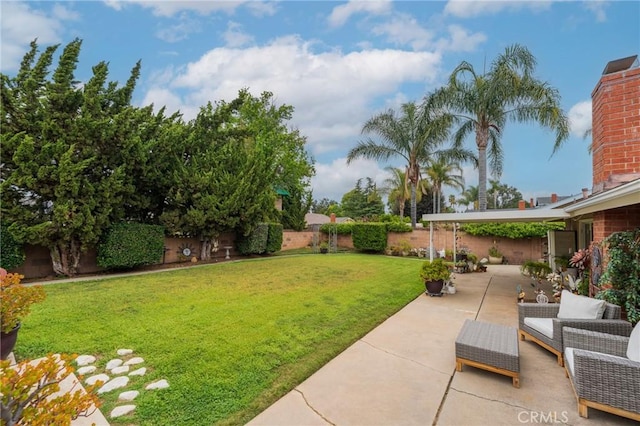 637 Anson St, Simi Valley, CA 93065 - view of yard with a patio area