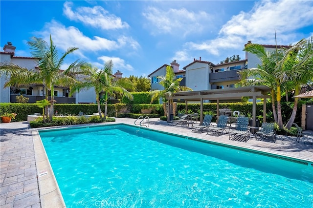 44 Corniche Dr Unit G, Dana Point, CA 92629 - community pool with a patio