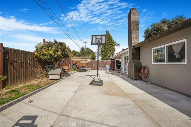 2111 Sanford St, Oxnard, CA 93033 - view of patio / terrace featuring a fenced backyard