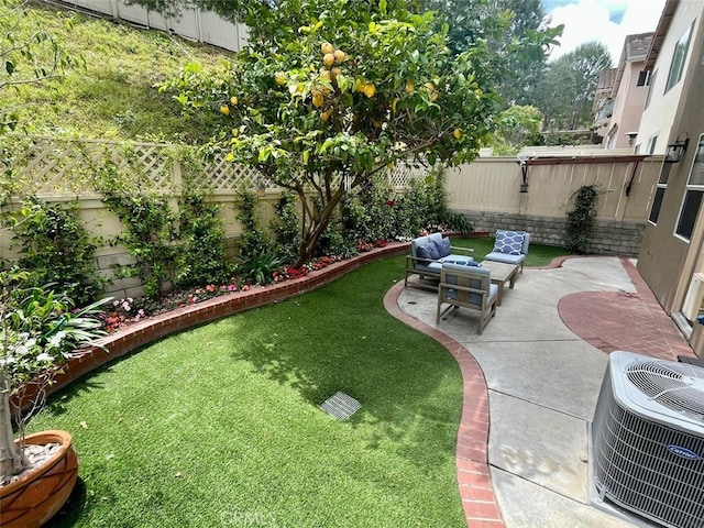 1129 W Capitol Dr Unit 29, San Pedro, CA 90732 - view of yard featuring central air condition unit, a patio area, and a fenced backyard