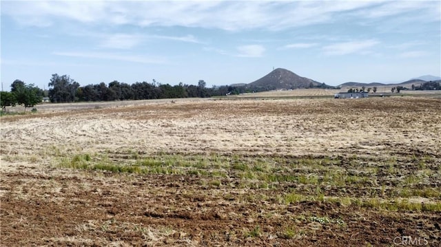 1 Loretta Ave, Menifee, CA 92584