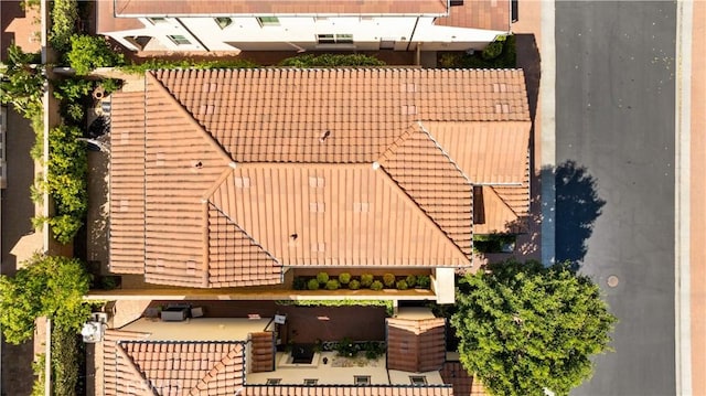 63 Birmingham, Irvine, CA 92620 - drone / aerial view