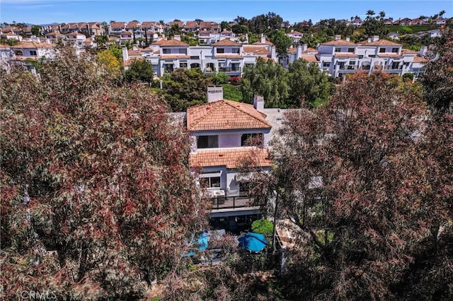 birds eye view of property featuring a residential view