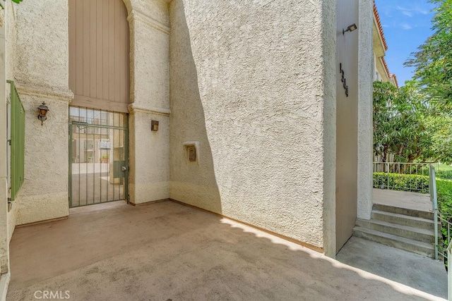1344 5th St Unit 7, Glendale, CA 91201 - view of side of home with stucco siding