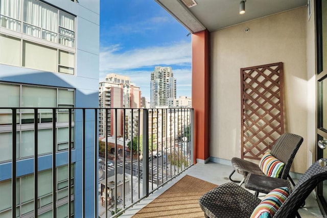 350 11th Ave Unit 928, San Diego, CA 92101 - balcony featuring a city view