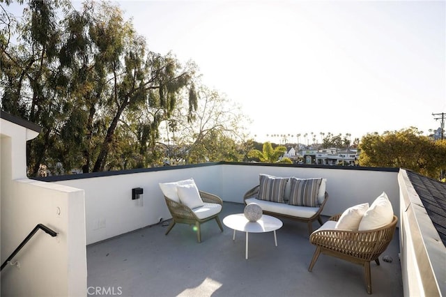502 Jasmine Ave Unit A, Corona Del Mar, CA 92625 - balcony with outdoor lounge area