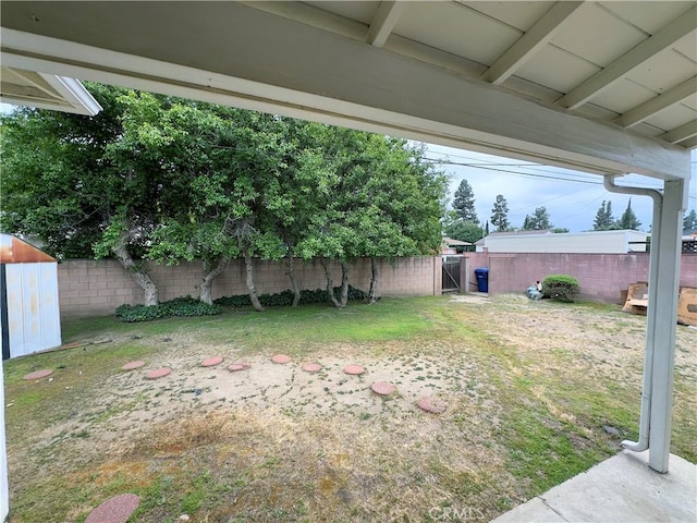view of yard featuring a fenced backyard