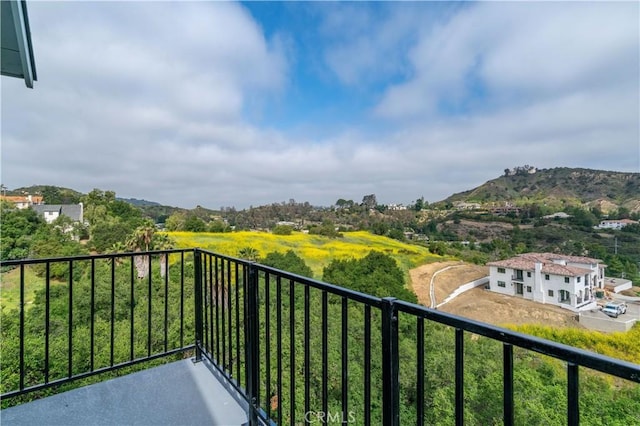 3564 Poppy Dr, Calabasas, CA 91302 - view of balcony