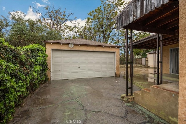 13023 Woodcock Ave, Sylmar, CA 91342 - view of detached garage
