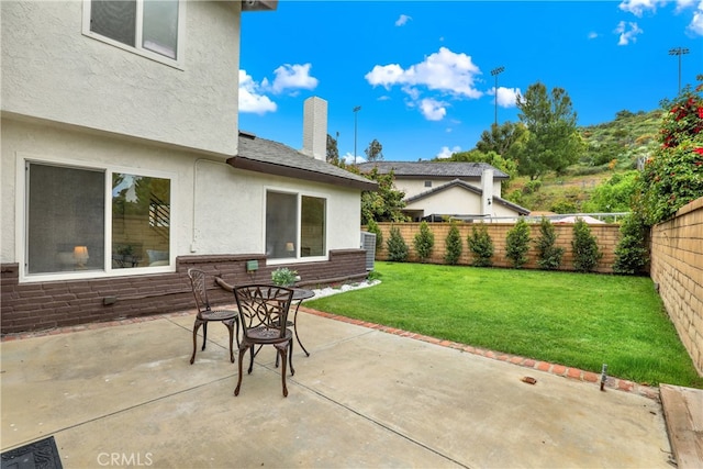21011 N Hampton Way, Lake Forest, CA 92630 - view of patio with outdoor dining space
