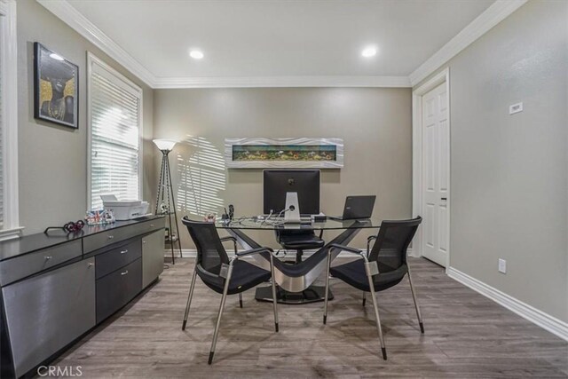 200 Cross Rail Ln, Norco, CA 92860 - dining space with wood finished floors, baseboards, ornamental molding, a desk, and recessed lighting