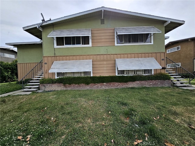 3734 N Abby St, Fresno, CA 93726 - back of property featuring a lawn and stairs