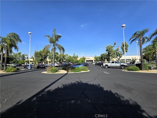 3734 N Abby St, Fresno, CA 93726 - view of road with street lights