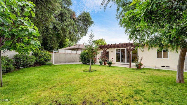 10424 Mcvine Ave, Sunland, CA 91040 - view of yard with a pergola and a patio area