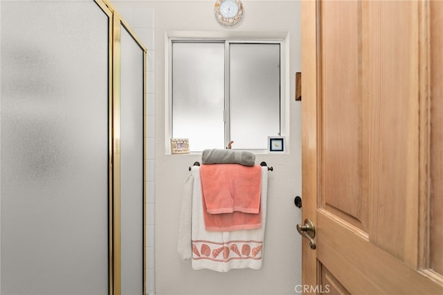 36608 Oak Ridge Dr, Yucaipa, CA 92399 - full bath with a shower with shower door