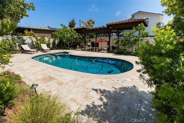 1624 Malden St, San Diego, CA 92109 - view of pool featuring a patio area and a pool with connected hot tub
