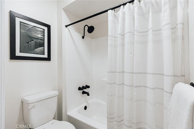 full bath featuring shower / bath combination with curtain and toilet