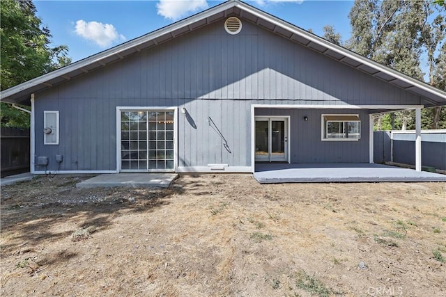 624 Rensselaer Ct, Merced, CA 95348 - rear view of house featuring a patio and fence