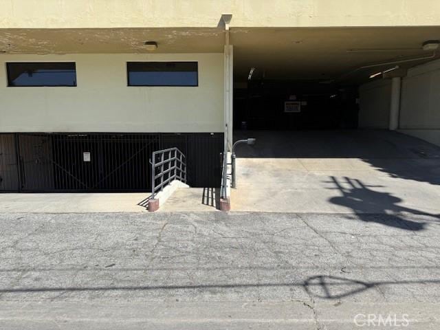 321 S San Vicente Blvd S Unit 402, Los Angeles, CA 90048 - view of garage