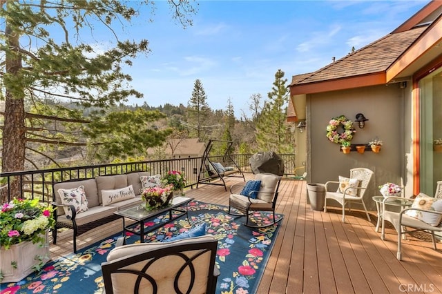 1405 Rock Ridge Dr, Lake Arrowhead, CA 92352 - deck with an outdoor hangout area