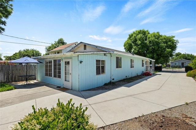 568 4th St, Willows, CA 95988 - view of front of house featuring a patio