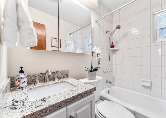 12172 Manley St, Garden Grove, CA 92845 - full bath featuring toilet, vanity, and shower / tub combo with curtain