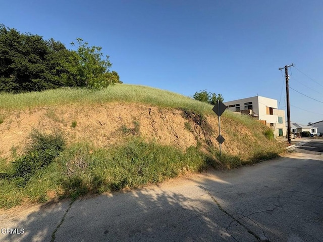 1932 Phillips Way, Los Angeles, CA 90042