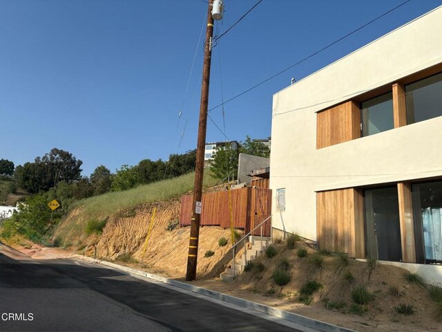 1932 Phillips Way, Los Angeles, CA 90042