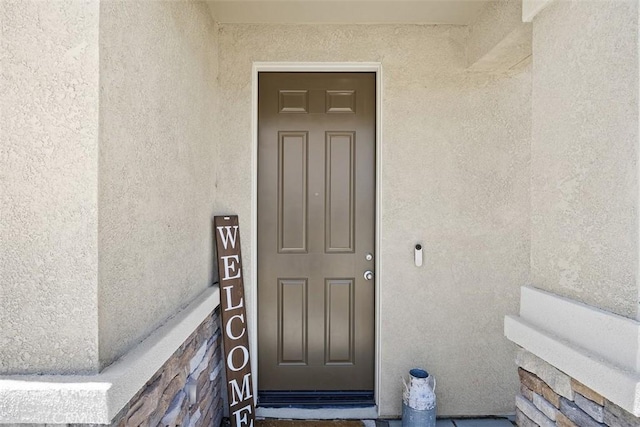 4872 Goldfinch St, Hemet, CA 92545 - doorway to property with stucco siding